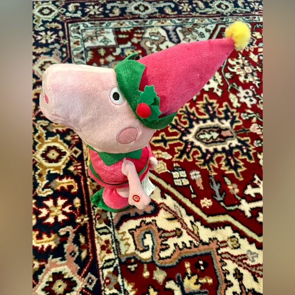 Gemmy Peppa Pig Plush Animated Musical Christmas - elf dress, hat, shoes - Picture 4 of 9